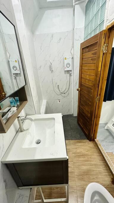 Megun 10 Duplex Daire Bangkok Dış mekan fotoğraf